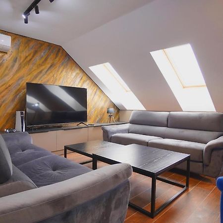 Delux Center Apartments Indija Экстерьер фото