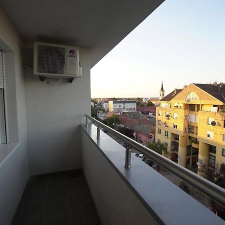 Delux Center Apartments Indija Экстерьер фото